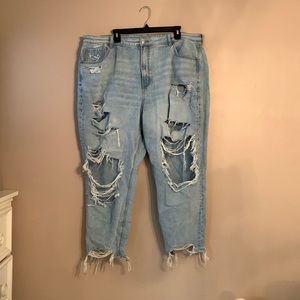 American Eagle Mom Jean